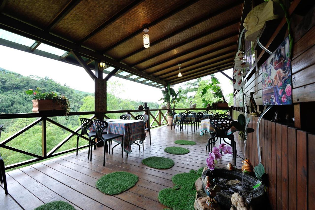 Shinmingshan Holiday Inn Lugu Lake Exterior photo