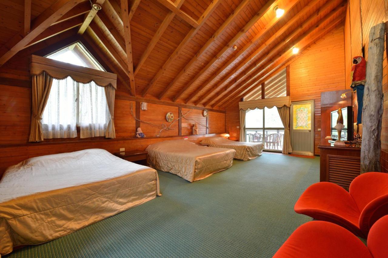 Shinmingshan Holiday Inn Lugu Lake Exterior photo